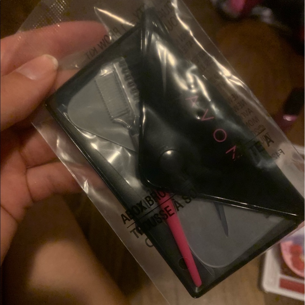 Avon brow kit